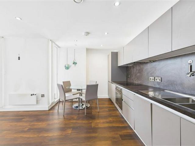 Flat for sale in City Centre, Georgia
