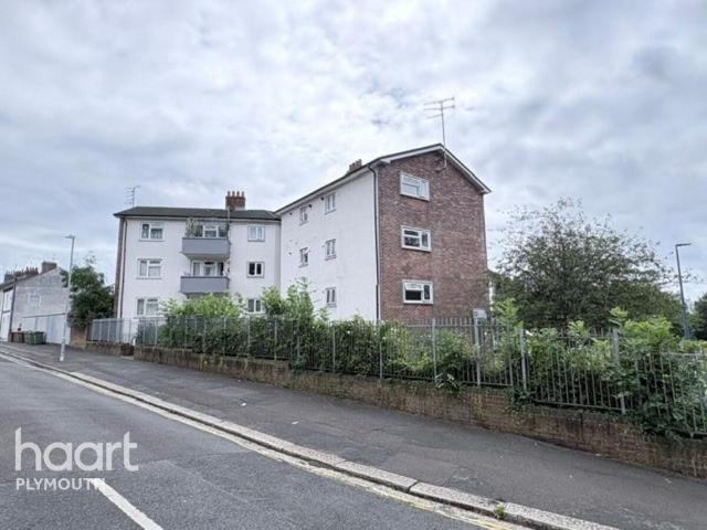 Flat for sale in Stonehouse, Mount Wise