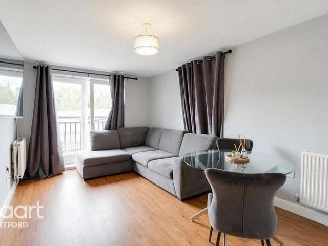 Flat for sale in South Darenth, Sevenoaks
