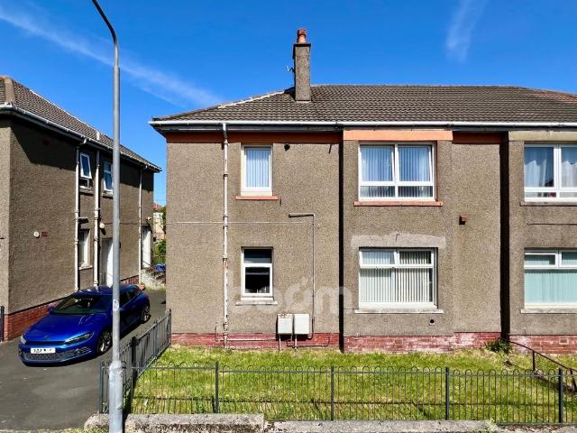 Flat for sale in Ardrossan, Scotland