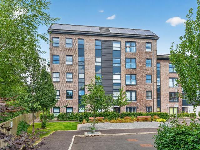 Flat for sale in Wellmeadow, Pollokshaws