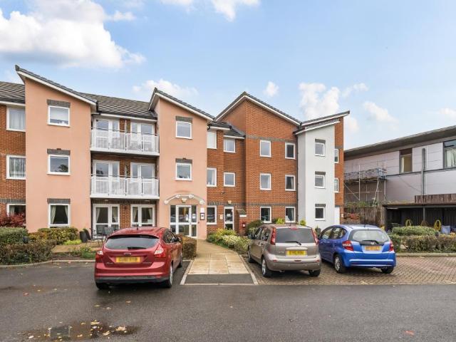 Flat for sale in Enborne, West Berkshire
