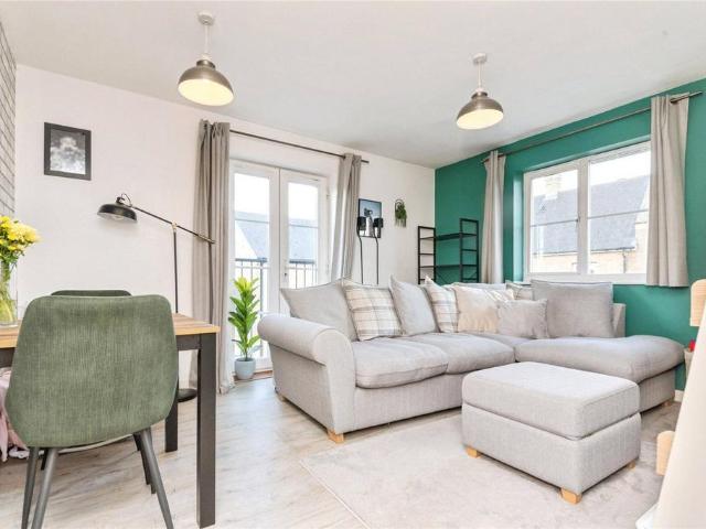 Flat for sale in Mile End, Fordham Heath