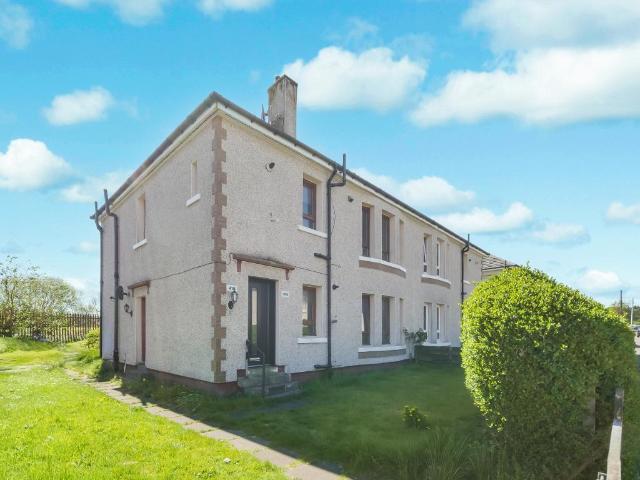 Flat for sale in Carntyne, Scotland