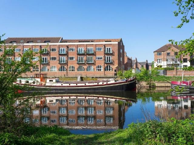 Flat for sale in High Field, York