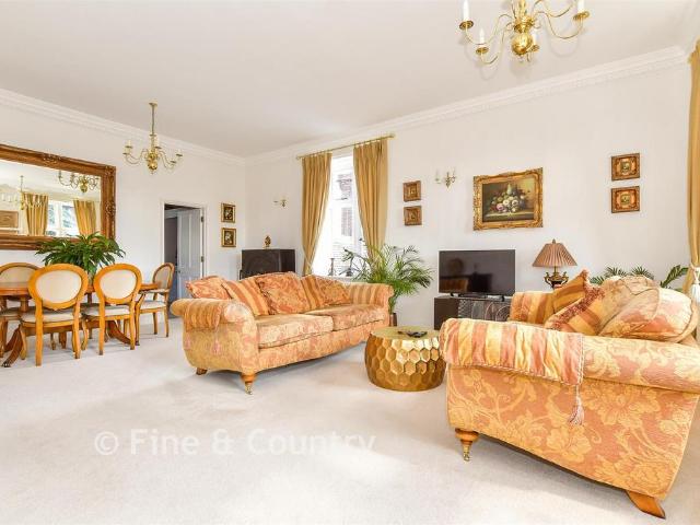 Flat for sale in Bourne Vale, Kent