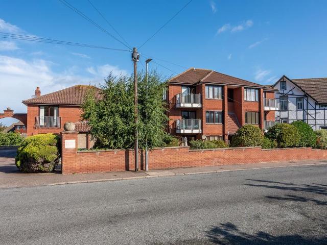 Flat for sale in Comers, Norfolk