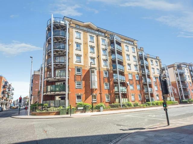 Flat for sale in St Mary's, City Of Southampton