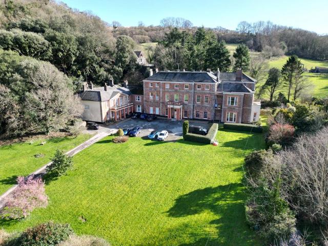Flat for sale in Haccombe with Combe, Bridford