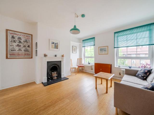 Flat for sale in The Borough, Greater London