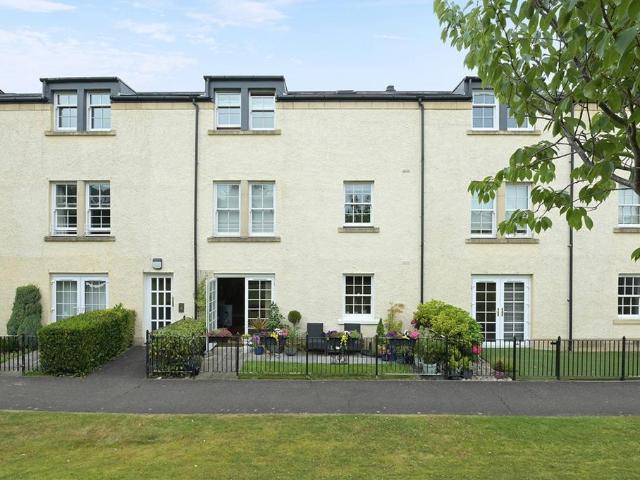 Flat for sale in Willowbrae, Scotland