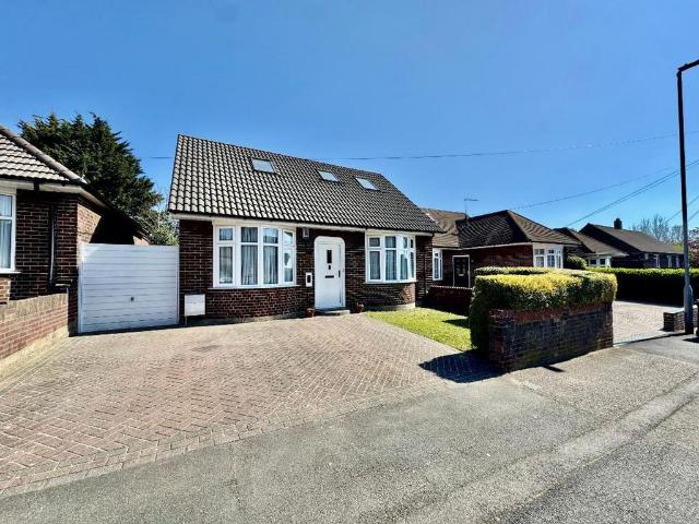 Bungalow for sale in Stopsley, Luton