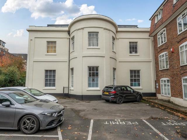 Flat for sale in Bedford Place, Southampton