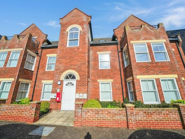 Flat for sale in Comers, Norfolk