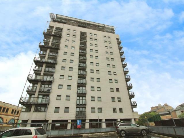 Flat for sale in Crockherbtown, Falcon Lodge
