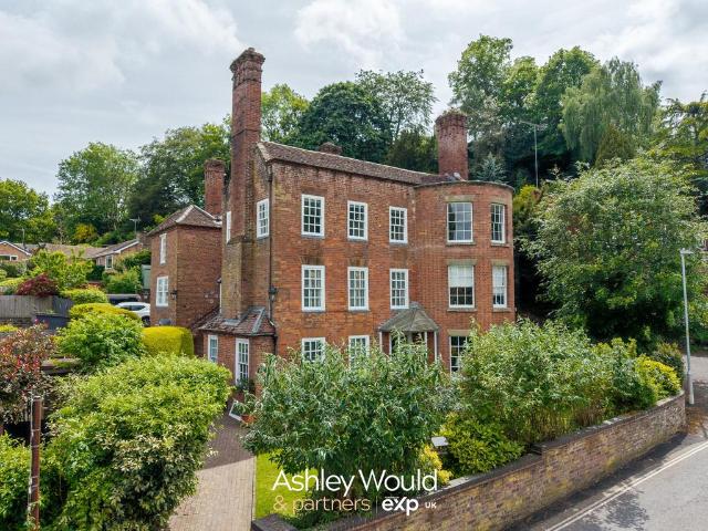 Flat for sale in Rushock, Worcestershire