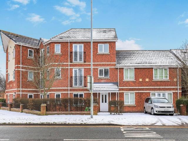 Flat for sale in Fordhouses, West Midlands