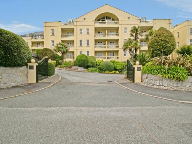 Flat for sale in Falmouth, Cornwall