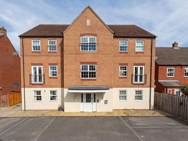 Flat for sale in High Field, York