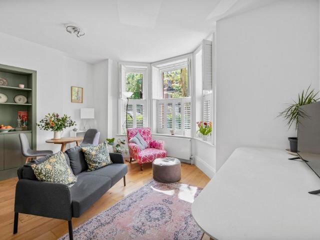 Flat for sale in Kensal Town, Maida Vale