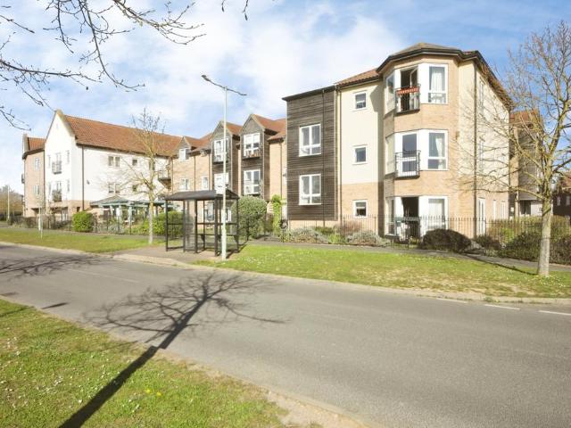 Flat for sale in Moreton Hall, Chedburgh