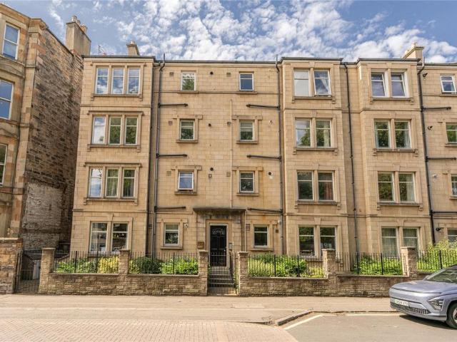 Flat for sale in Lauriston, Scotland
