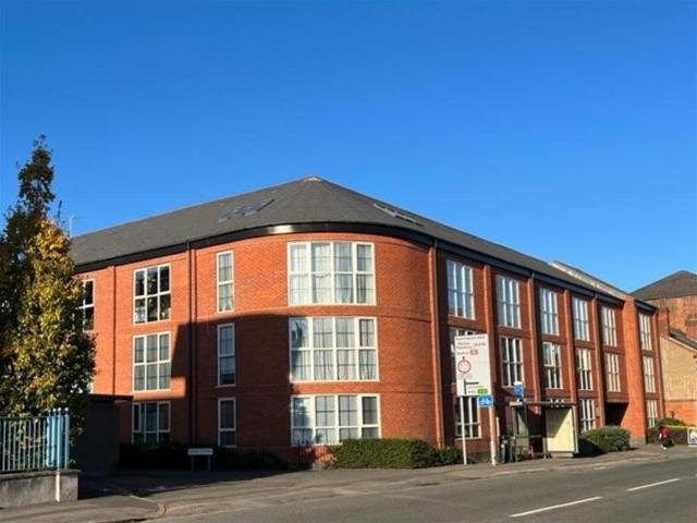 Flat for sale in Elmfield, Leicestershire