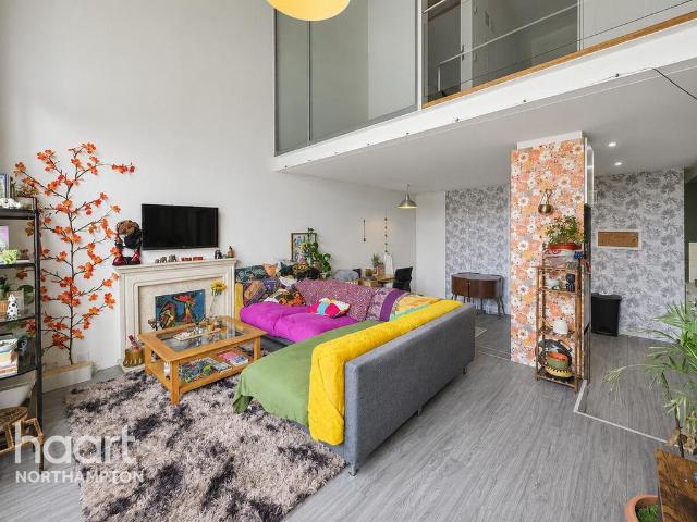 Flat for sale in Semilong, Northampton
