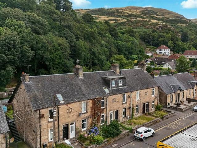 Flat for sale in Menstrie, Scotland