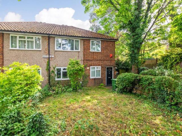 Flat for sale in Tulse Hill, Greater London