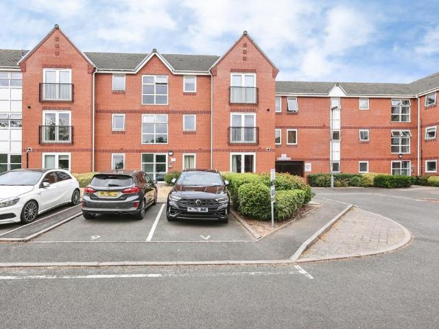 Flat for sale in Turves Green, West Midlands
