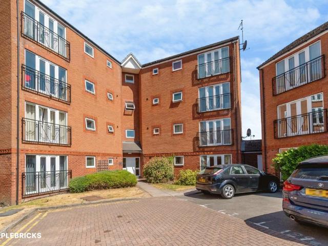 Flat for sale in West Midlands
