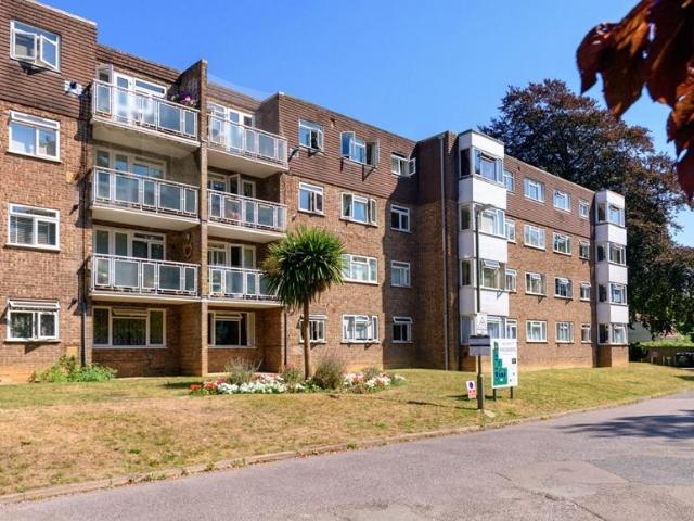 Flat for sale in Brighton & Hove
