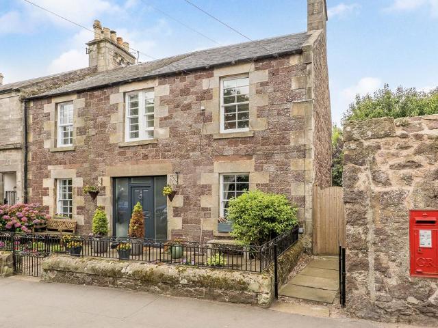 Flat for sale in East Linton, Scotland