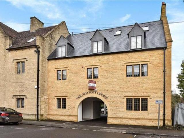 Flat for sale in Fossebridge, Gloucestershire