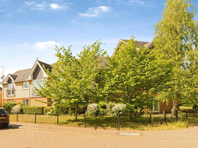 Flat for sale in Chells, Shephall