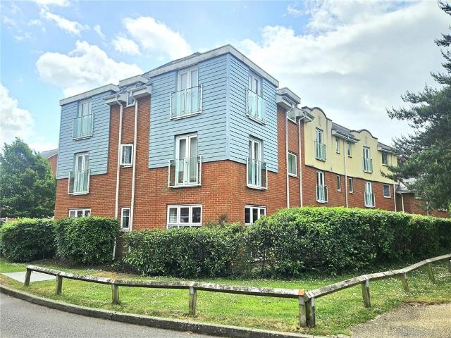 Flat for sale in Red Hill, Surrey