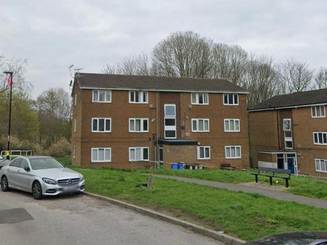Flat for sale in Shiregreen, Sheffield