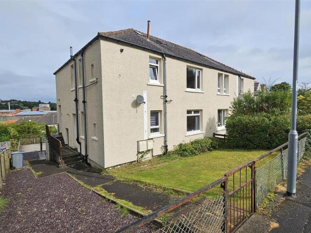 Flat for sale in Overton, Greenock