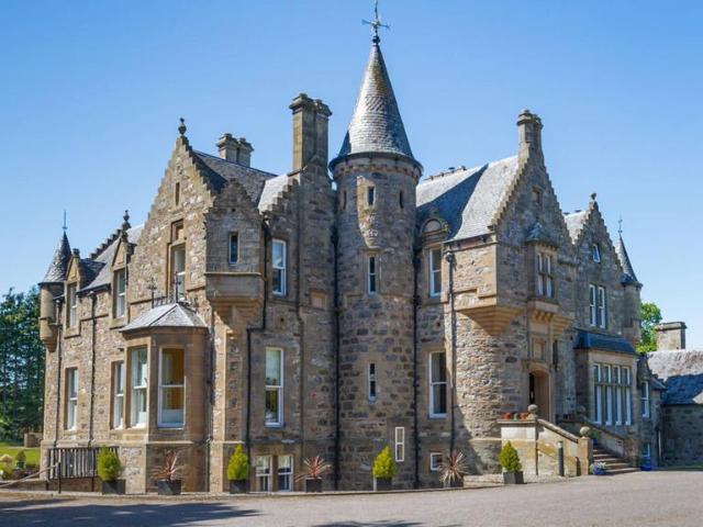 Flat for sale in Lentran, Scotland