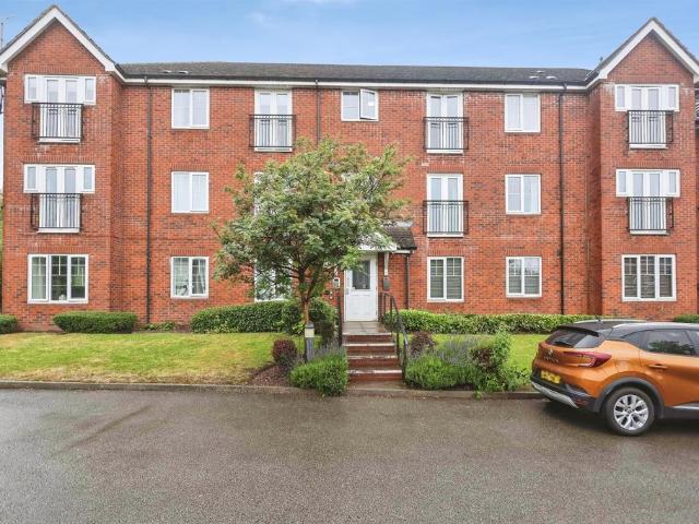 Flat for sale in Oldbury, West Midlands