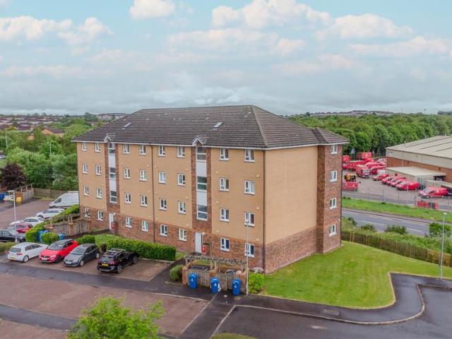 Flat for sale in Petershill, Springburn