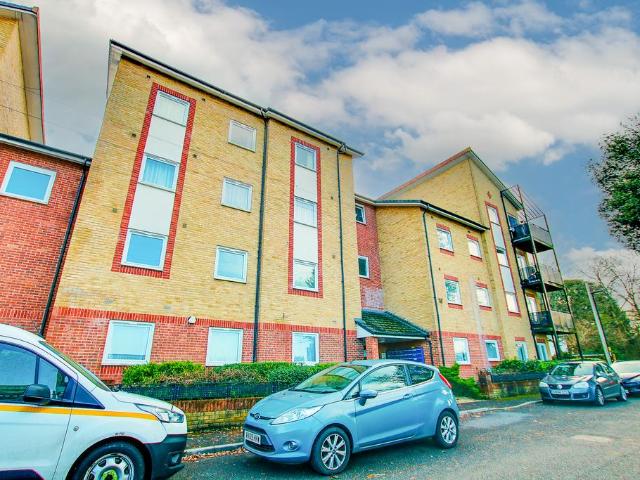 Flat for sale in Bitterne Manor, City Of Southampton