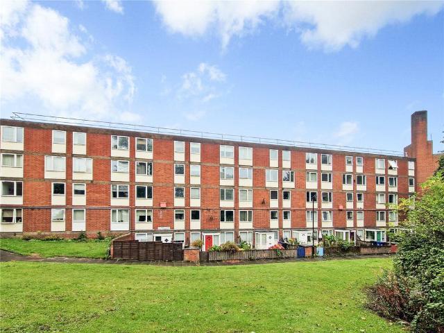 Flat for sale in Battle Field, Tyne And Wear