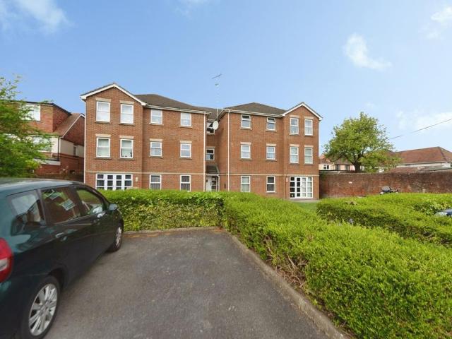 Flat for sale in Brockhurst, Middlecroft