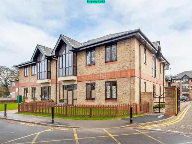 Flat for sale in Row Town, Surrey