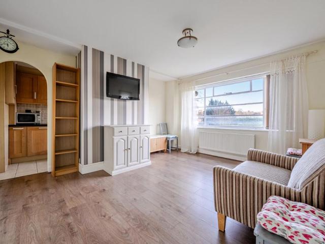 Flat for sale in Crouch End, Greater London