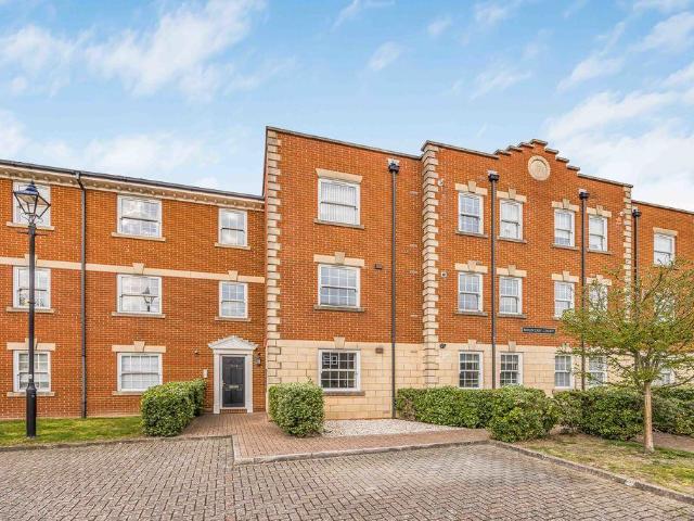 Flat for sale in Old Portsmouth, City Of Portsmouth