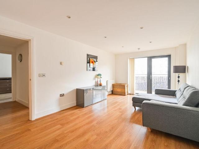 Flat for sale in Canning Town, Isle Of Man