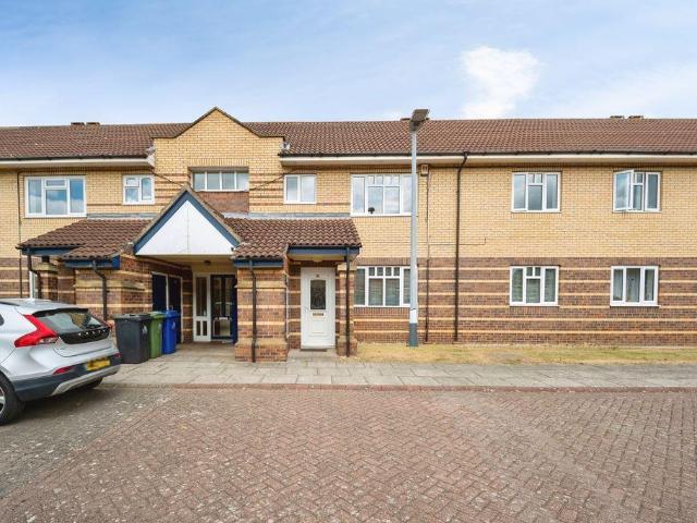 Flat for sale in Grimsby, North East Lincolnshire